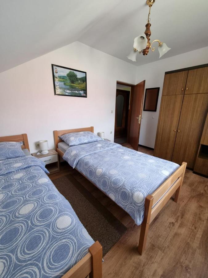 Apartman Dubravcic Apartment Otocac Ngoại thất bức ảnh