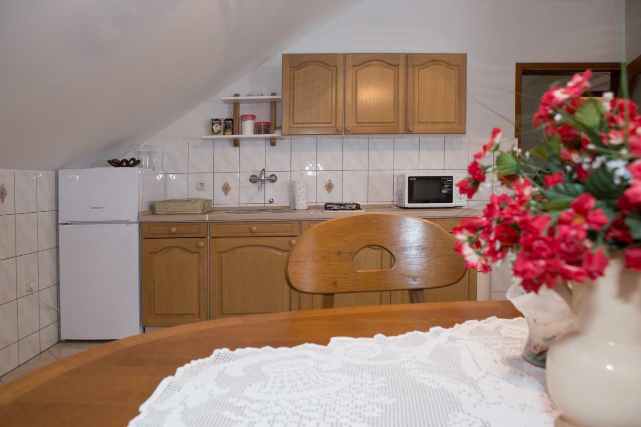 Apartman Dubravcic Apartment Otocac Ngoại thất bức ảnh